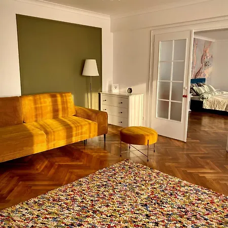 Cloos - Elegant With Panoramic View *