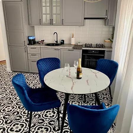 Cloos - Elegant With Panoramic View *
