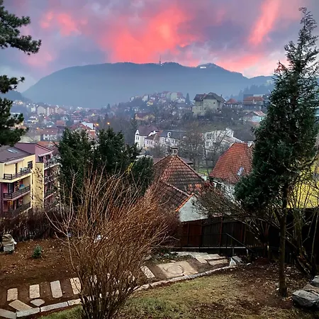 Cloos - Elegant With Panoramic View Apartment Brasov